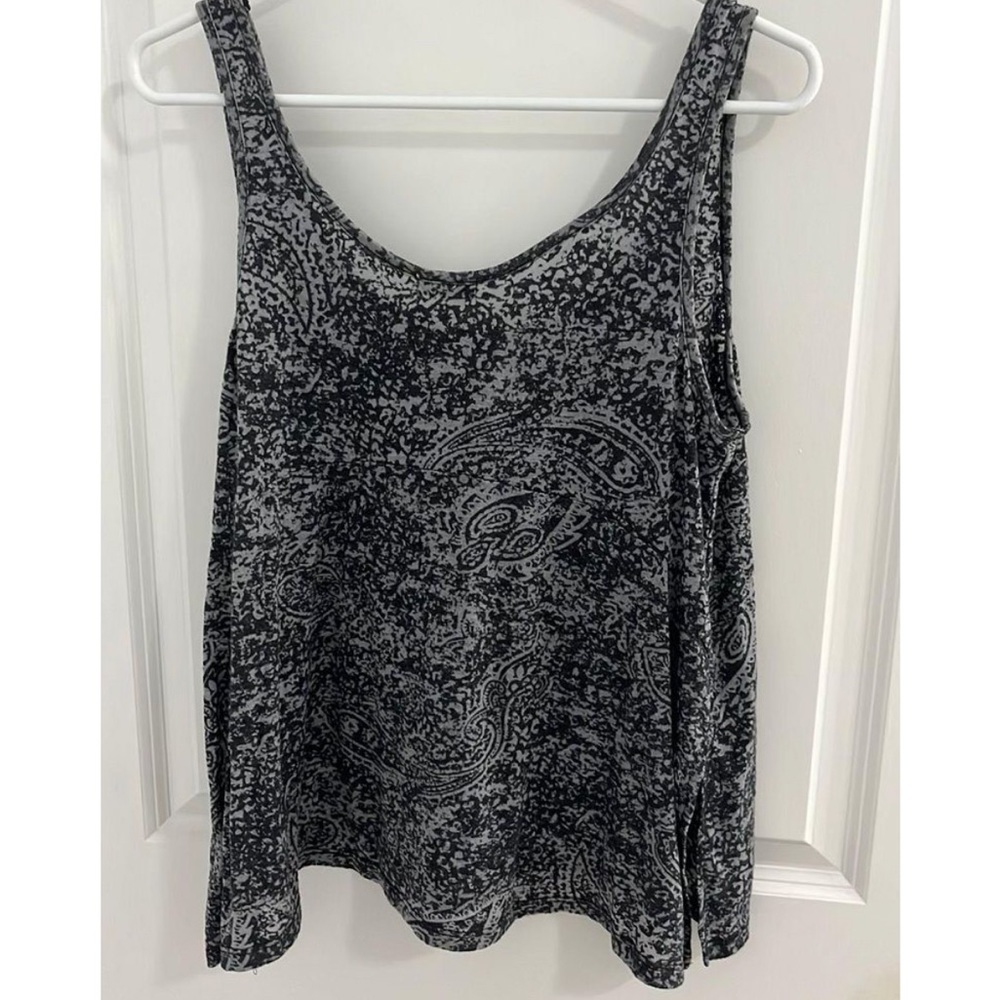 Eyeshadow grey tank top